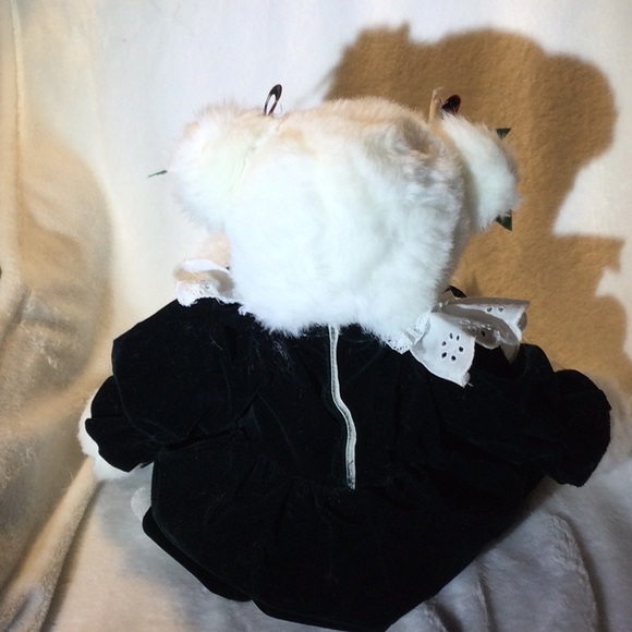 🌟 Vintage Cuddly Bear plushie⭐️ - Picture 2 of 5